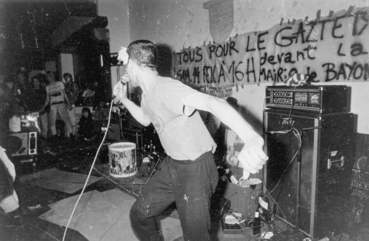 Bérurier Noir performing live in France, 1987
